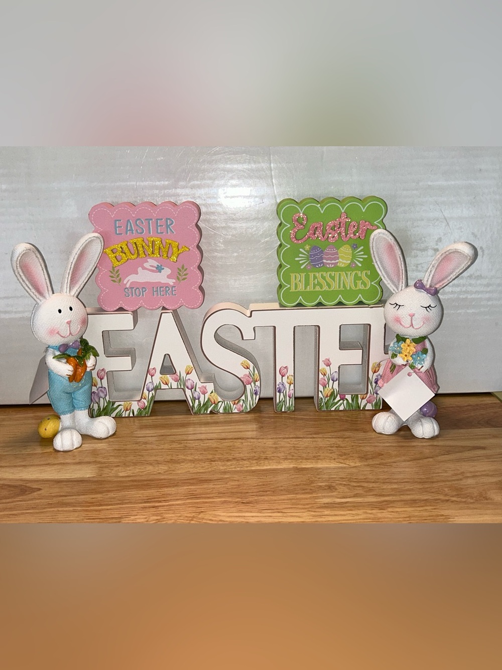 Beautiful Easter Decoration Lot of 5 Pieces NWT